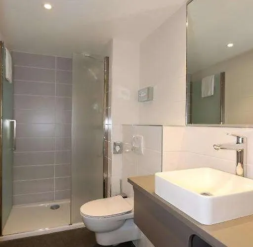 Western Eden Hotel 3*