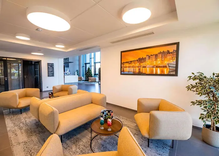 Western Eden Honfleur