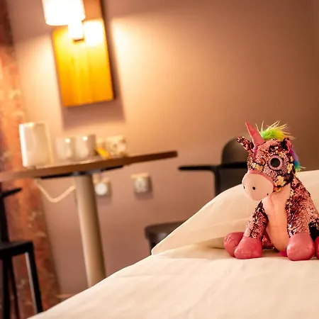 Western Eden 3* أونفلور