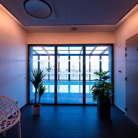 Eden Hotel 3*