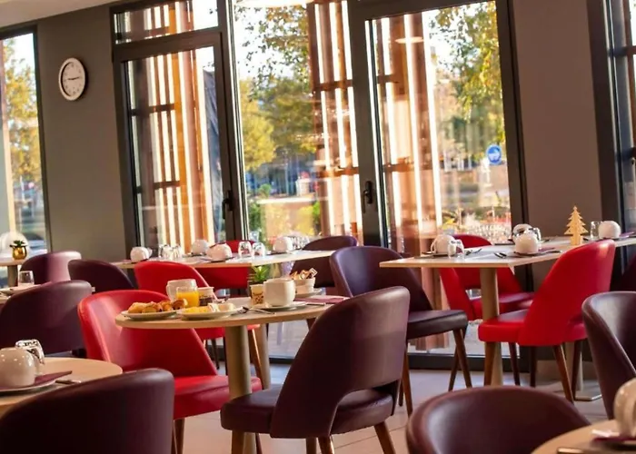 מלון Western Eden